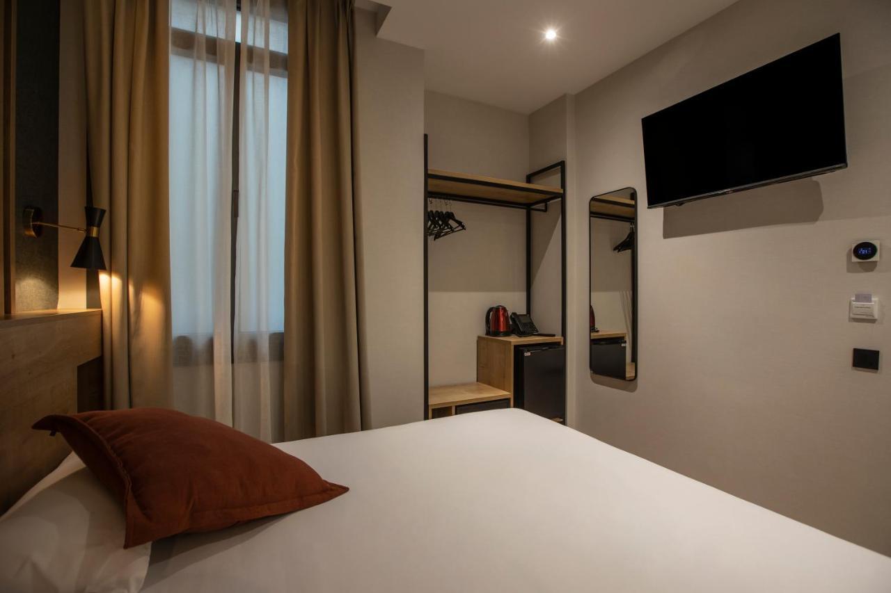 Fontanella By Bcn Urban Rooms Барселона Екстер'єр фото